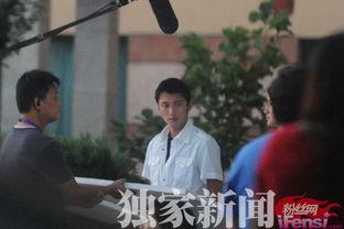 舆论导向 娱乐,揭秘热门话题背后的娱乐潮流