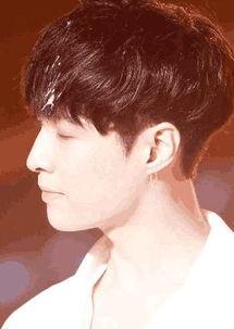 男明星侧脸照片,探寻男明星的轮廓之美